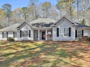 240 Braemar Rd, Fayetteville, GA 30215