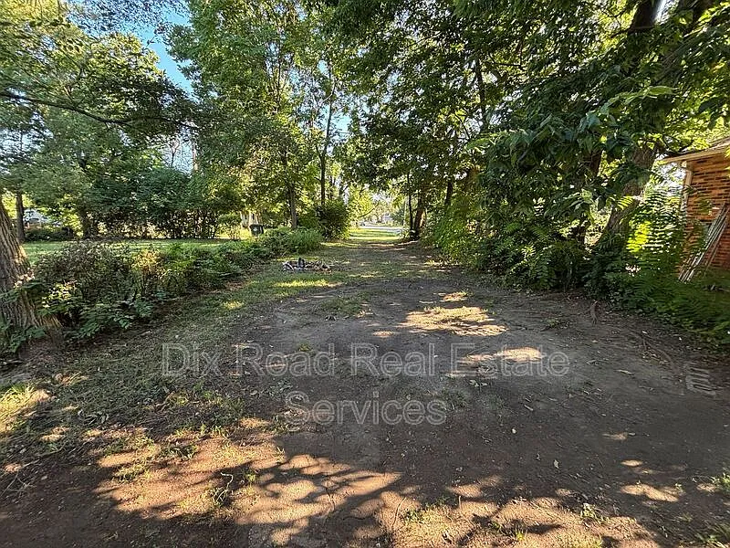2 bed, 1.0 bath, 784 sqft, $975 — Photo 4