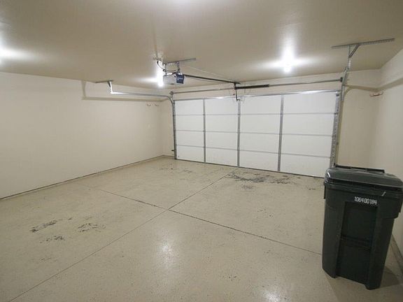 3rd image of 513 Spruce Hills Dr