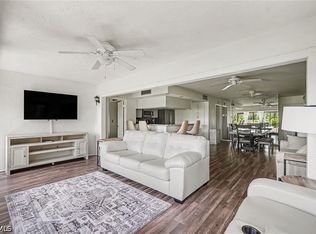 5625 Trailwinds Dr APT 412, Fort Myers, FL 33907