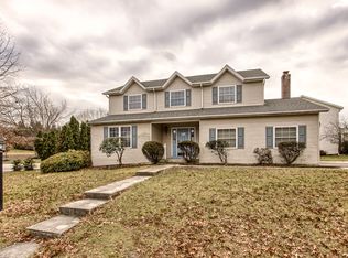 6551 Baywood Dr, Harrisburg, PA 17111