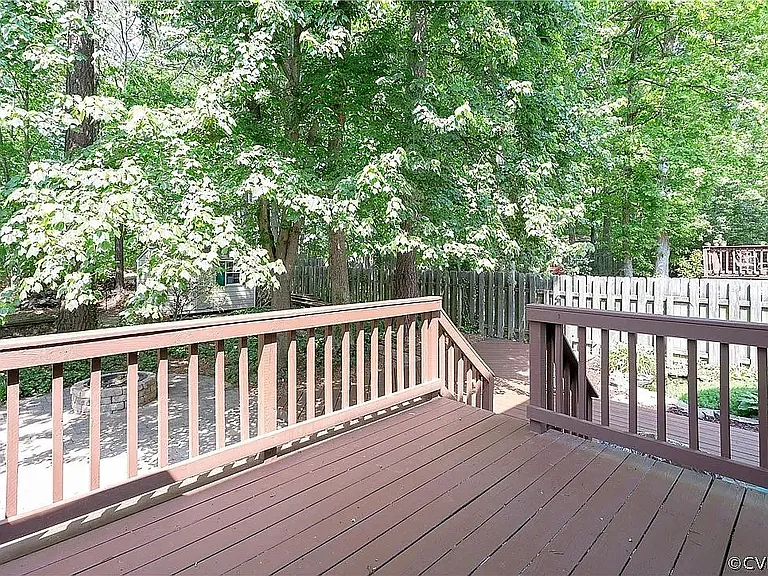 8908 Castle Point Dr — Photo 16