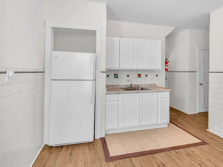 15 Highland Ave #1 — Photo 3