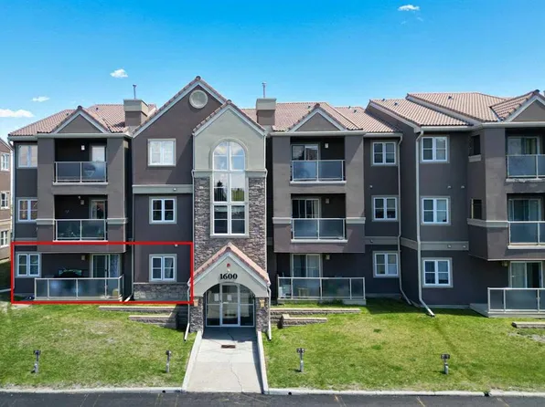 1612 W Edenwold Hts NW, Calgary, AB T3A 3V2