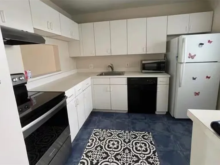 2600 Fiore Way #208B — Photo 4