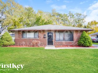 428 Suwanee St, Park Forest, IL