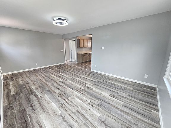4th image of 609 Gallager St