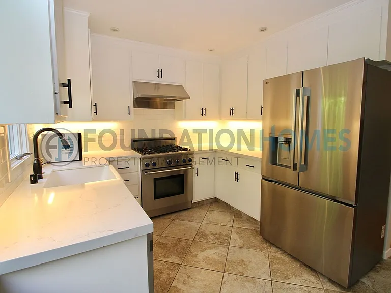 11 Glen Dr — Photo 19