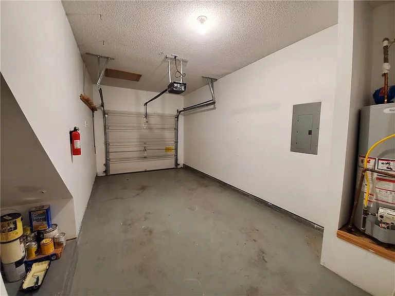 11090 Wittenridge Dr — Photo 16