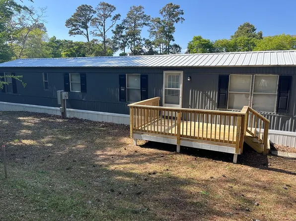 319 W Warren St, Emerald Isle, NC 28594