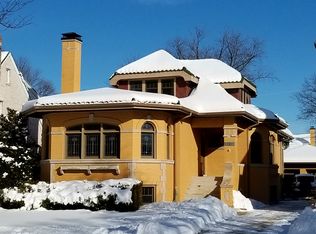 1112 Rossell Ave, Oak Park, IL 60302