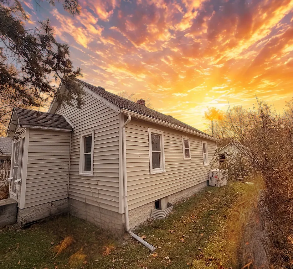 3 bed, 1600 sqft, $1,500 — Photo 2