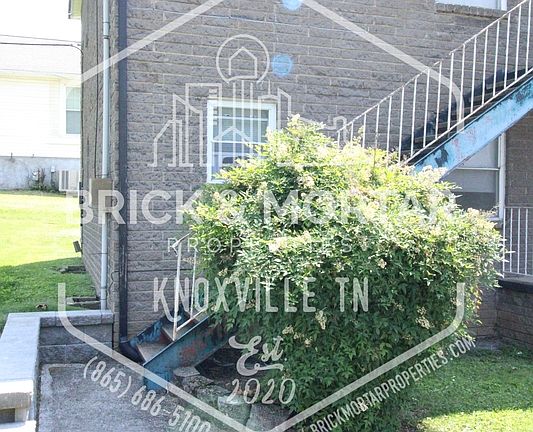 2nd image of 500 Farragut Ave APT 6