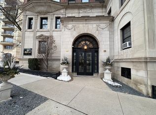 2600 N Lakeview Ave APT 1V, Chicago, IL 60614