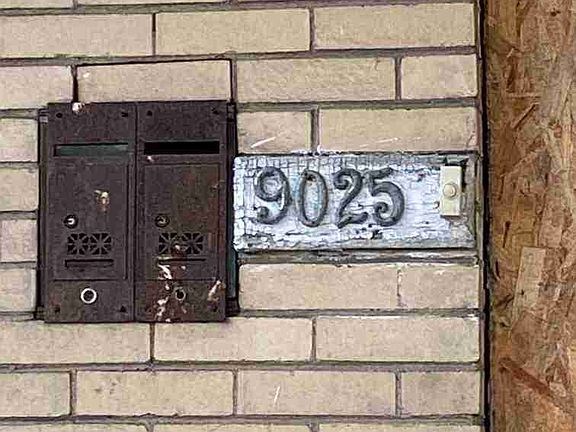 9025 Quincy