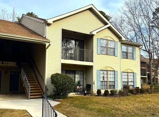 75 Cheshire Dr, Absecon, NJ 08205