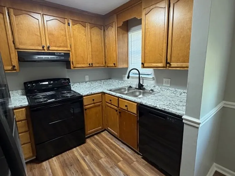 431 Sentry Oaks Dr — Photo 11