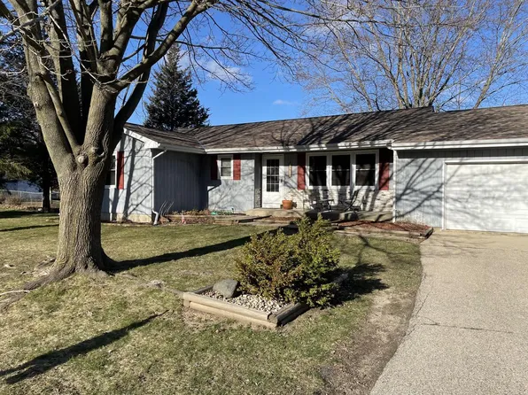 N6772 Walnut ROAD, Elkhorn, WI 53121