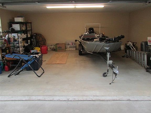 4th image of 7 Smith Dr