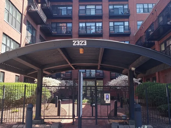 2323 W Pershing Rd APT 239, Chicago, IL 60609