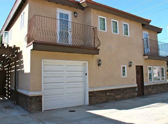 2nd image of 1336 S Grand Ave