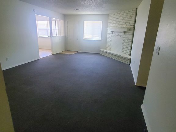 2nd image of 1605 Bluejay Ln