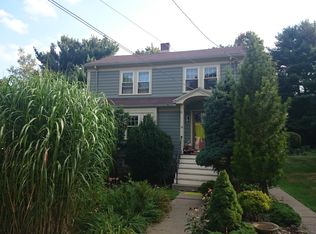 16 Rambler Rd, Jamaica Plain, MA 02130