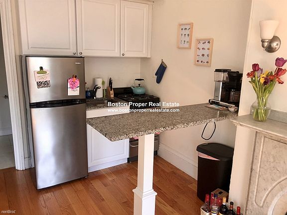 86 Charles St. #8 Boston - Beacon Hill Unit Photo 3