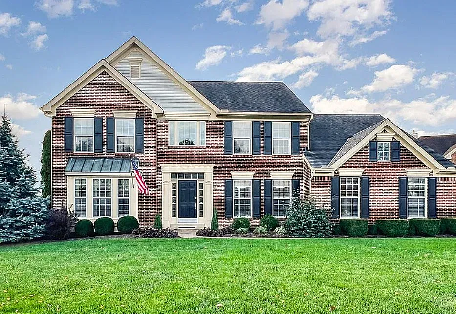 Property main image