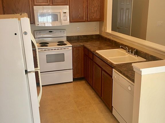 5th image of 9766 Green Knoll Dr #24