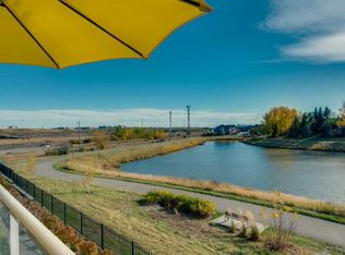 122 Harvest Grove Walk NE, Calgary, AB T3K 2P3