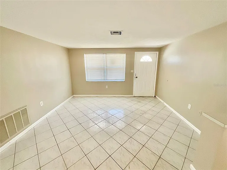 3054 Primrose Dr — Photo 5
