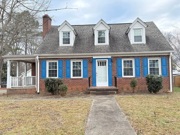 323 S Hamilton St, Eden, NC 27288