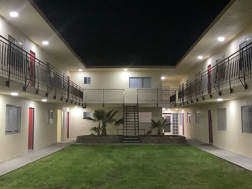 232 W Caldwell Ave #19