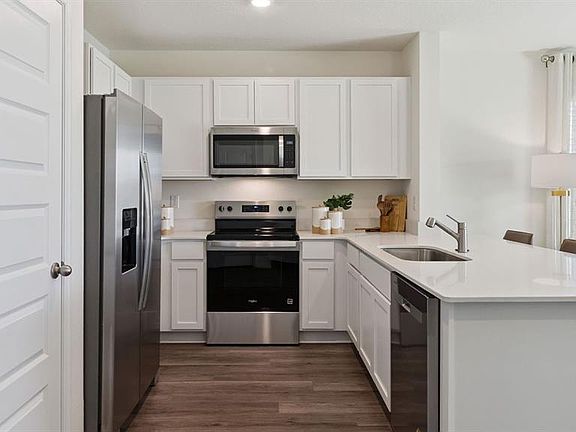 7th image of this home