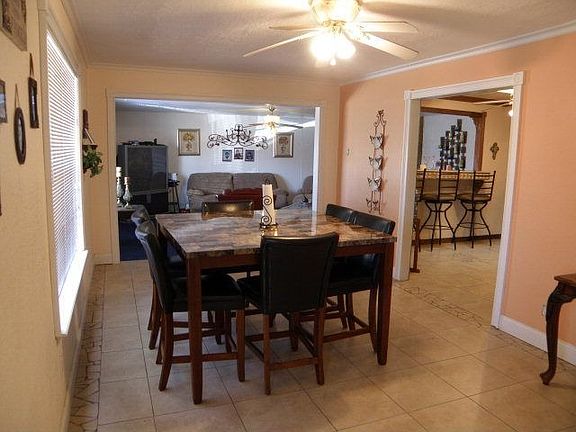 2nd image of 708 Placer Ave