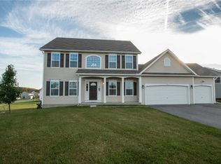 79 Haywards Heath, West Henrietta, NY 14586