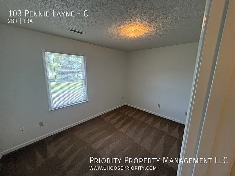 103 Pennie Ln #C — Photo 12