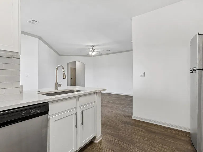 401 Teravista — Photo 16