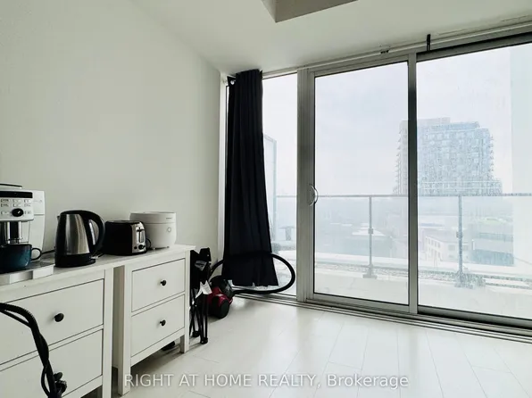 5 Soudan Ave, Toronto, ON