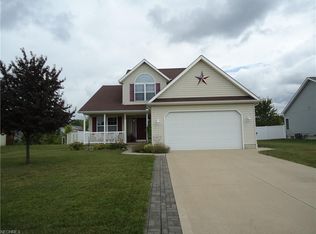 332 Northwoods Ave, Wellington, OH 44090