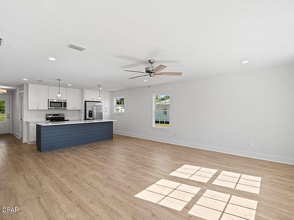 3rd image of 517 N Church Ave