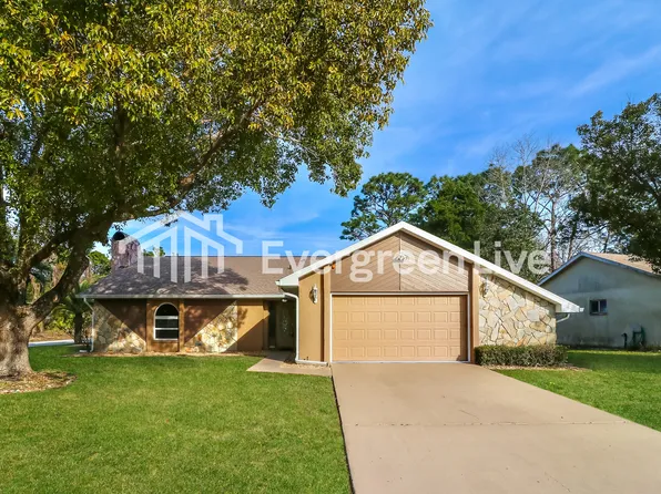 7488 Allen Dr, Weeki Wachee, FL 34613