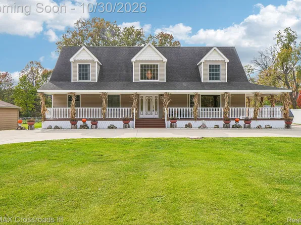 36085 Herman St, Romulus, MI 48174