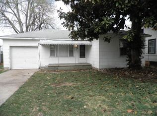 1901 E Monroe St, Springfield, MO 65802