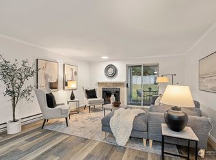170 Newport Way NW #D-30, Issaquah, WA
