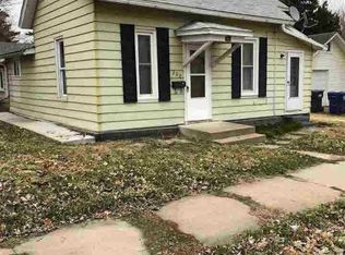 262 17th Pl, Clinton, IA 52732