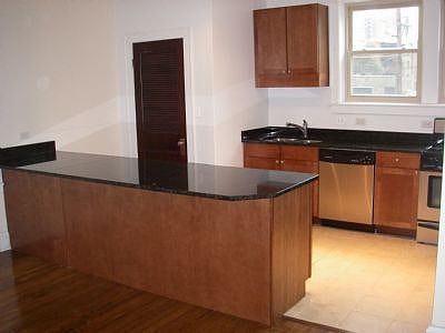 2nd image of 2320 E 69th St #U1c