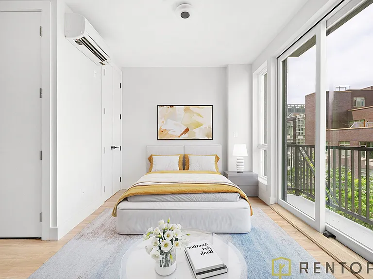 22 Frost St #404 — Photo 3