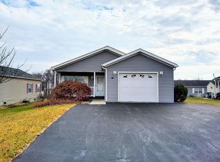 504 Falcon Dr, Carlisle, PA 17013